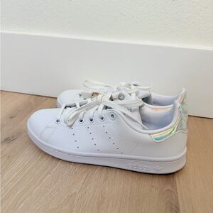 NWT ✨ ADIDAS X Stan Smith Iridescent White Sneakers Womens 5, Kid 3.5/4